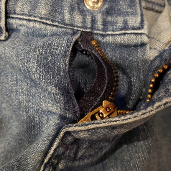 Three pairs of jeans one top and two shorts - Picture 3 of 3